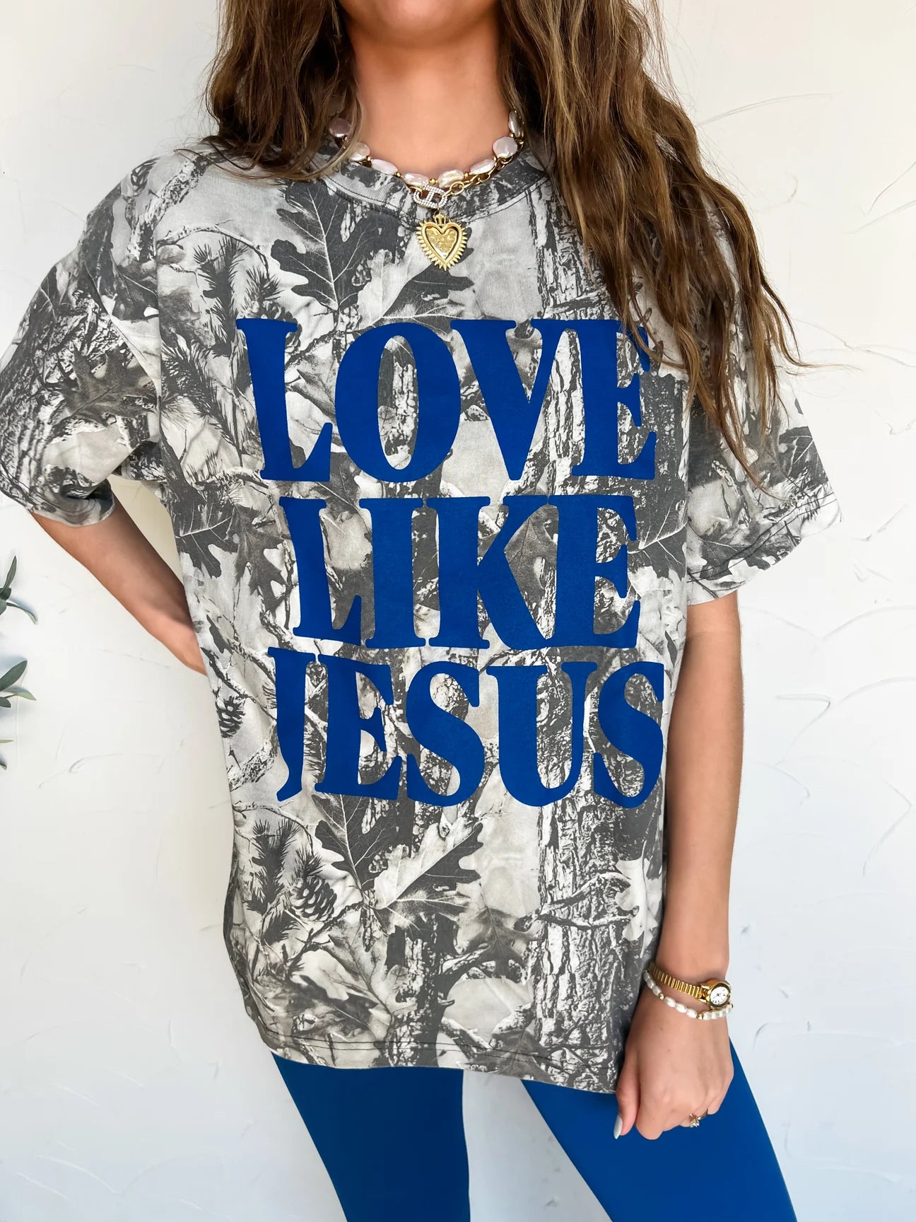 Love Like Jesus Camo Tee